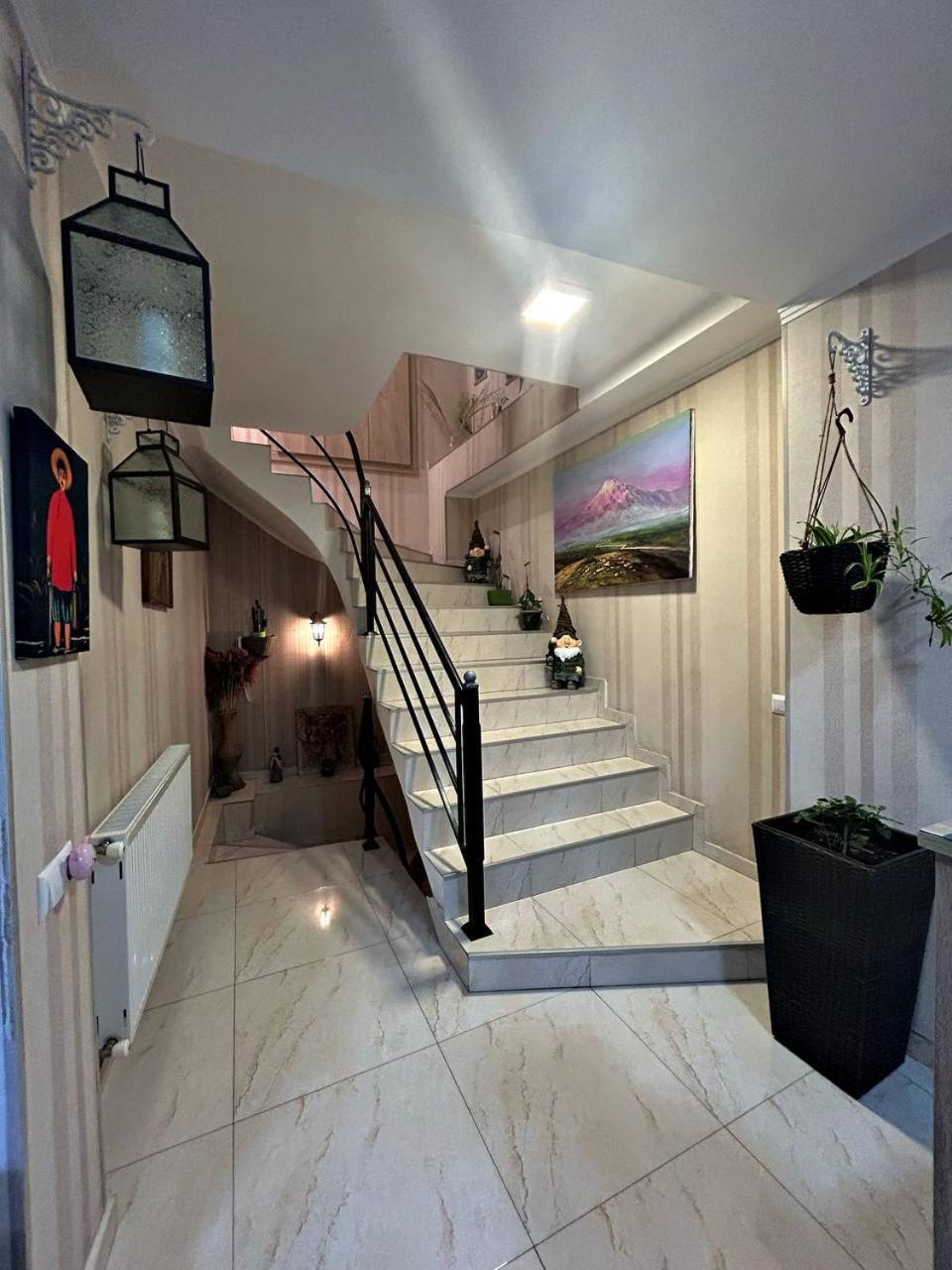 Hotel Marioni Тбилиси Экстерьер фото